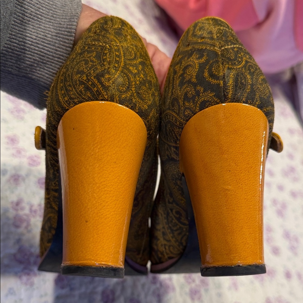 John Fluevog Mustard & Purple Mary Jane Heels - Picture 6 of 9